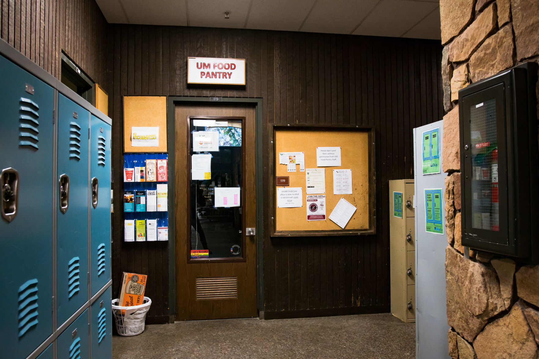 Wiggins_FoodPantry01